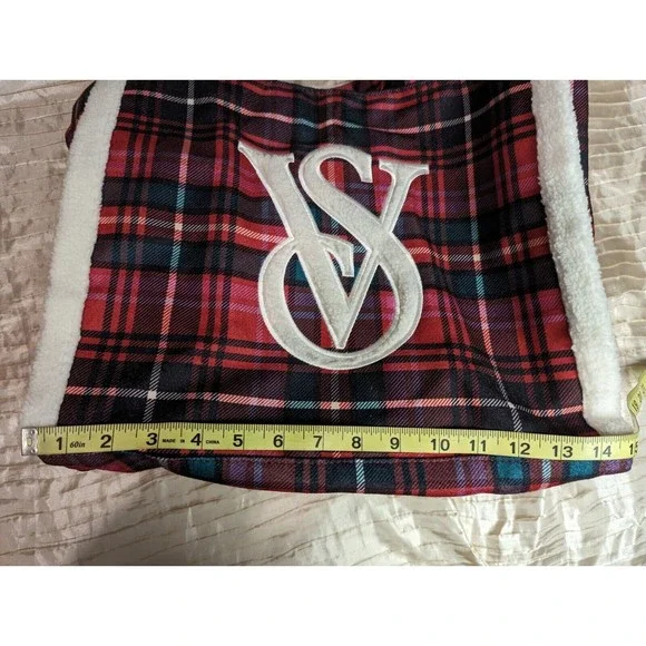 NWT Victoria's Secret Red Plaid Christmas Tote Bag. - Picture 5 of 9